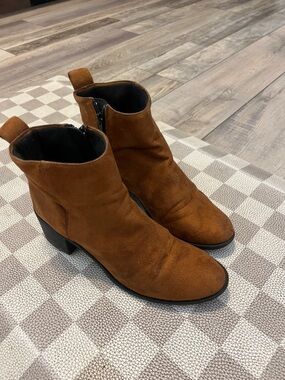 Women's H&M Brown Suede Ankle Boots - Classic Zip Heeled Booties